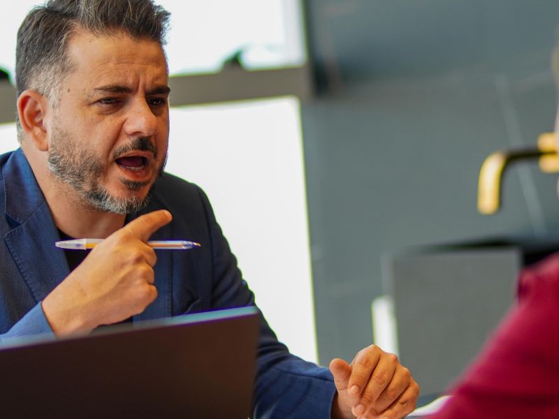 transplante capilar barba antes e depois processo